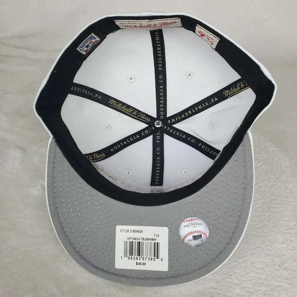 Toronto Blue Jays Mitchell & Ness MLB Fitted 7 3/4 Liberty Fit Hat Cap White NWT